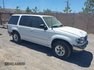 1998 Ford Explorer XLT z VIN 1FMZU35P0WZC17681, wystawiony jako IAAI lot #42485520 z przebiegiem 158 564 mil mil oraz . Historia ofert i sprzedaży dostępna na DreamBid. Obrazek 1.