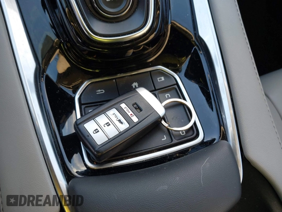 2020 Acura RDX Technology with VIN 5J8TC2H53LL017914, listed as a IAAI auction lot 41379471 with 40,740 mi miles and . Bid and sale history available at DreamBid. Image 11.