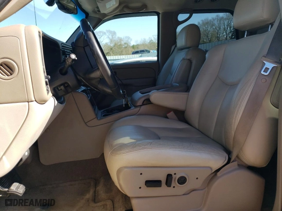 2004 Chevrolet Tahoe LT with VIN 1GNEC13Z24R276654, listed as a Copart auction lot 48378305 with 238,902 mi miles and Salvage Title. Bid and sale history available at carsss.com. Image 7.