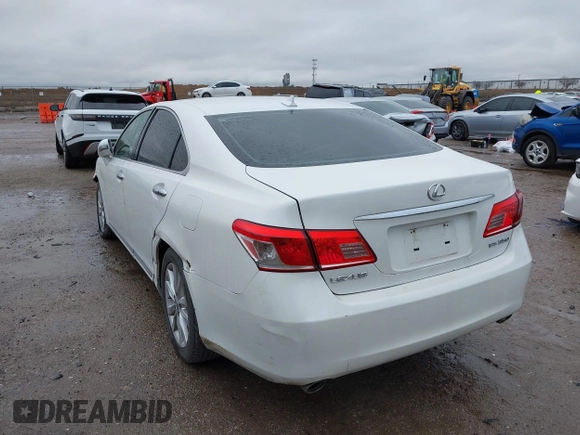 2011 Lexus ES with VIN JTHBK1EGXB2423446, listed as a IAAI auction lot 41549545 with 198,846 mi miles. Bid and sale history available at carsss.com. Image 3.