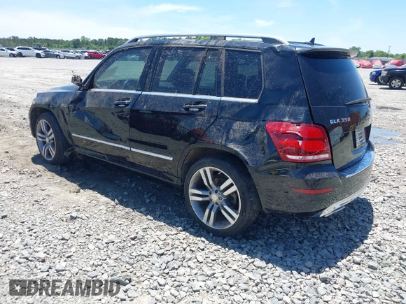 2015 Mercedes-Benz GLK 350 z VIN WDCGG5HB6FG395051, wystawiony jako IAAI lot #42335402 z przebiegiem 155 878 mil mil oraz . Historia ofert i sprzedaży dostępna na DreamBid. Obrazek 3.