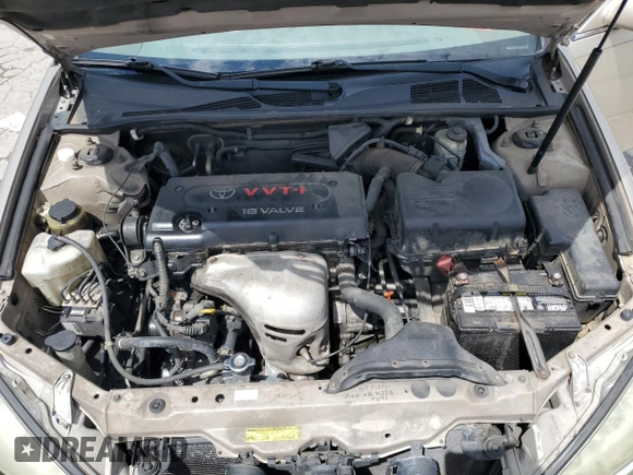 2005 Toyota Camry STD z VIN 4T1BE32K75U087837, wystawiony jako Copart lot #56735965 z przebiegiem 231 694 mil mil oraz Szkoda całkowita • Salvage title. Historia ofert i sprzedaży dostępna na DreamBid. Obrazek 11.