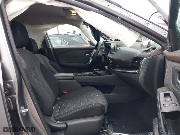 2022 Nissan Rogue SV with VIN 5N1BT3BB0NC679124, listed as a IAAI auction lot 41612620 with 27,892 mi miles. Bid and sale history available at carsss.com. Image 5.