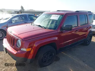 2016 Jeep Patriot Sport SE z VIN 1C4NJPBA8GD711742, wystawiony jako IAAI lot #42229302 z przebiegiem 122 732 mil mil oraz . Historia ofert i sprzedaży dostępna na DreamBid. Obrazek 2.