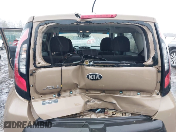 2015 Kia Soul with VIN KNDJN2A22F7191177, listed as a IAAI auction lot 41461278 with 102,023 mi miles. Bid and sale history available at carsss.com. Image 6.