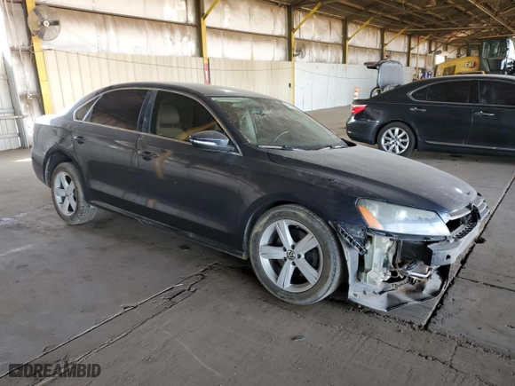 2012 Volkswagen Passat SE with VIN 1VWBP7A3XCC096404, listed as a Copart auction lot 48186745 with 147,108 mi miles and Salvage Title. Bid and sale history available at carsss.com. Image 4.