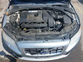 2010 Volvo XC70 3.0T with VIN YV4992BZ6A1084760, listed as a IAAI auction lot 42071652 with 175,730 mi miles and . Bid and sale history available at DreamBid. Image 10.