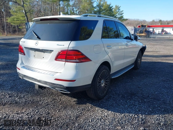 2018 Mercedes-Benz GLE 350 with VIN 4JGDA5HB1JB110249, listed as a IAAI auction lot 41899731 with 76,712 mi miles and . Bid and sale history available at DreamBid. Image 4.