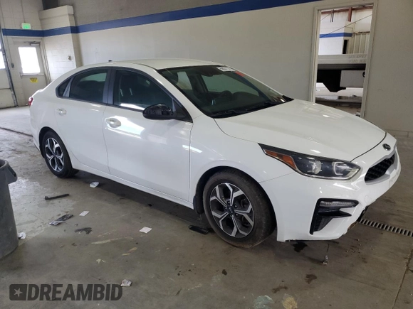 2019 Kia Forte LXS z VIN 3KPF24AD0KE131906, wystawiony jako Copart lot #58037235 z przebiegiem 84 527 mil mil oraz Szkoda całkowita • Salvage title. Historia ofert i sprzedaży dostępna na DreamBid. Obrazek 4.
