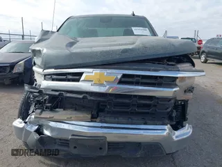 2025 Chevrolet Silverado 1500 LT with VIN 3GCPACED1SG188566, listed as a IAAI auction lot 41951500 with 6,875 mi miles and . Bid and sale history available at DreamBid. Image 12.