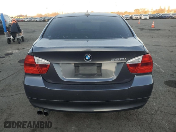 2008 BMW 3 Series 328i with VIN WBAVA375X8NL49605, listed as a Copart auction lot 41997085 with 164,105 mi miles and Salvage Title. Bid and sale history available at DreamBid. Image 6.