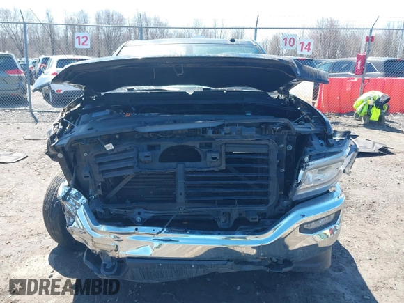 2019 GMC Sierra 1500 SLE z VIN 2GTV2MEC5K1105649, wystawiony jako IAAI lot #42039152 z przebiegiem 68 640 mil mil oraz . Historia ofert i sprzedaży dostępna na DreamBid. Obrazek 13.