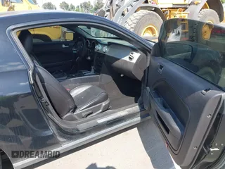 2007 Ford Mustang Deluxe with VIN 1ZVFT80N675254270, listed as a IAAI auction lot 42142385 with 182,962 mi miles. Bid and sale history available at carsss.com. Image 5.