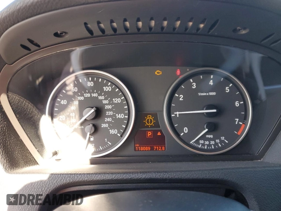 2008 BMW X5 3.0si z VIN 5UXFE43598L001053, wystawiony jako Copart lot #56243905 z przebiegiem 118 089 mil mil oraz Szkoda całkowita • Salvage title. Historia ofert i sprzedaży dostępna na DreamBid. Obrazek 9.