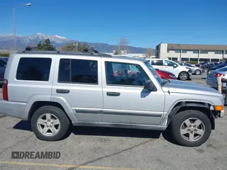 2006 Jeep Commander с VIN 1J8HH48NX6C330781, выставлен на аукционе IAAI как лот 41604799 с пробегом 117 200 миль миль и . История ставок и продаж доступна на DreamBid. Изображение 14.