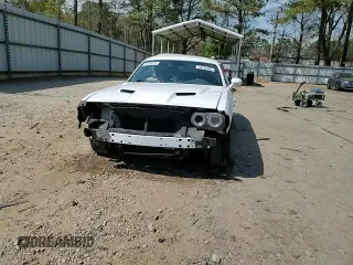 2019 Dodge Challenger SXT z VIN 2C3CDZAG0KH732004, wystawiony jako Copart lot #50786305 z przebiegiem Nie podano mil oraz Nie do naprawy • Non repairable. Historia ofert i sprzedaży dostępna na DreamBid. Obrazek 14.