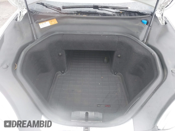 2013 Tesla Model S Performance with VIN 5YJSA1DP9DFP04076, listed as a IAAI auction lot 42185465 with 179,640 mi miles and . Bid and sale history available at DreamBid. Image 10.