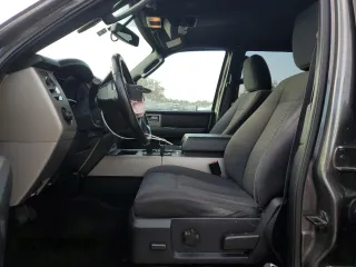 2015 Ford Expedition XLT z VIN 1FMJU1HT1FEF19045, wystawiony jako Copart lot #53146575 z przebiegiem 170 896 mil mil oraz Szkoda całkowita • Salvage title. Historia ofert i sprzedaży dostępna na DreamBid. Obrazek 7.