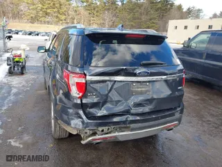 2017 Ford Explorer XLT with VIN 1FM5K8DH4HGC36289, listed as a IAAI auction lot 41433894 with 71,681 mi miles. Bid and sale history available at carsss.com. Image 6.