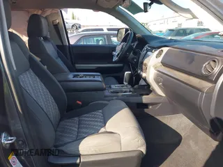 2019 Toyota Tundra 2WD SR with VIN 5TFRY5F17KX251217, listed as a IAAI auction lot 41433506 with 49,207 mi miles. Bid and sale history available at carsss.com. Image 5.