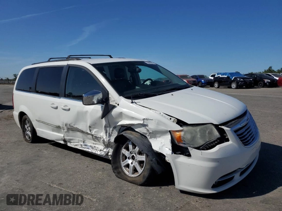 2011 Chrysler Town & Country Touring L z VIN 2A4RR8DG6BR702751, wystawiony jako Copart lot #58541045 z przebiegiem 170 144 mil mil oraz Szkoda całkowita • Salvage title. Historia ofert i sprzedaży dostępna na DreamBid. Obrazek 4.
