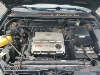2005 Toyota Highlander z VIN JTEEP21A850090649, wystawiony jako Copart lot #61280015 z przebiegiem 220 506 mil mil oraz Czysty tytuł • Clean title. Historia ofert i sprzedaży dostępna na DreamBid. Obrazek 12.