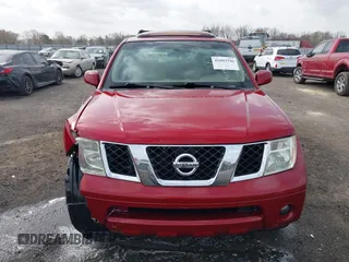 2007 Nissan Pathfinder S z VIN 5N1AR18U67C628267, wystawiony jako IAAI lot #41803746 z przebiegiem 117 488 mil mil oraz . Historia ofert i sprzedaży dostępna na DreamBid. Obrazek 12.