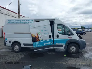 2014 Ram ProMaster Cargo with VIN 3C6URVHGXEE117547, listed as a IAAI auction lot 41904561 with 205,300 mi miles and . Bid and sale history available at DreamBid. Image 13.