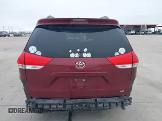 2014 Toyota Sienna LE AAS with VIN 5TDKK3DC6ES487962, listed as a IAAI auction lot 41568458 with 164,043 mi miles. Bid and sale history available at carsss.com. Image 16.