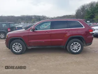 2022 Jeep Grand Cherokee Laredo E z VIN 1C4RJFAG0NC121555, wystawiony jako IAAI lot #42131742 z przebiegiem 35 535 mil mil oraz . Historia ofert i sprzedaży dostępna na DreamBid. Obrazek 14.