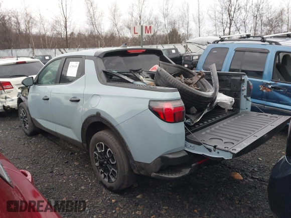 2024 Hyundai Santa Cruz SEL z VIN 5NTJBDAE3RH088530, wystawiony jako IAAI lot #41785149 z przebiegiem 21 560 mil mil oraz . Historia ofert i sprzedaży dostępna na DreamBid. Obrazek 3.