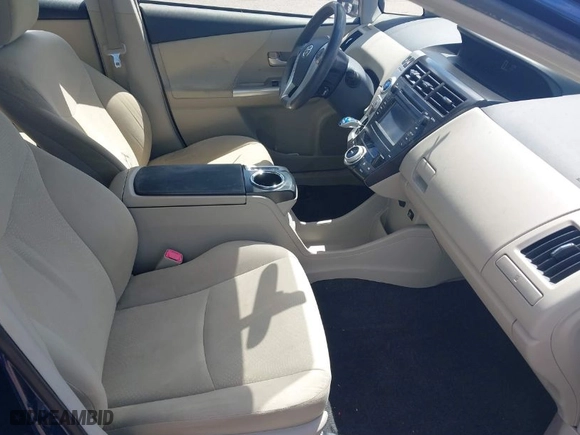2013 Toyota Prius v Two with VIN JTDZN3EU2D3276481, listed as a IAAI auction lot 42036584 with 210,766 mi miles. Bid and sale history available at carsss.com. Image 5.