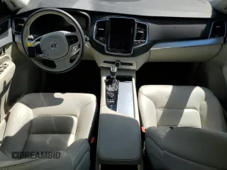 2018 Volvo XC90 Momentum with VIN YV4102CK1J1337654, listed as a Copart auction lot 60894804 with 34,224 mi miles and Salvage Title. Bid and sale history available at carsss.com. Image 8.