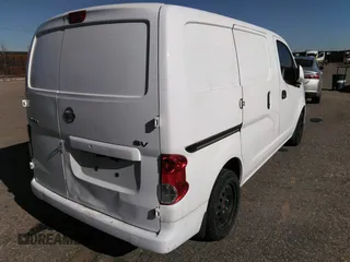 2017 Nissan NV200 S z VIN 3N6CM0KN6HK712119, wystawiony jako IAAI lot #41681695 z przebiegiem 98 229 mil mil oraz . Historia ofert i sprzedaży dostępna na DreamBid. Obrazek 4.