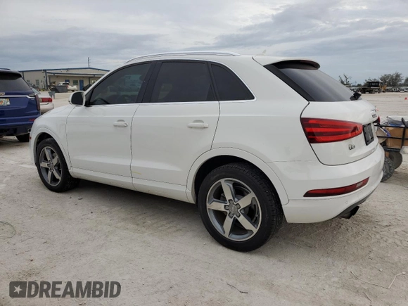 2015 Audi Q3 Premium Plus z VIN WA1BFCFS7FR002537, wystawiony jako Copart lot #77711754 z przebiegiem 78 024 mil mil oraz Szkoda całkowita • Salvage title. Historia ofert i sprzedaży dostępna na DreamBid. Obrazek 2.