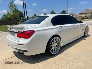 2010 BMW 7 Series 750Li z VIN WBAKB8C58ACY64395, wystawiony jako Copart lot #81823294 z przebiegiem 137 375 mil mil oraz Szkoda całkowita • Salvage title. Historia ofert i sprzedaży dostępna na DreamBid. Obrazek 4.