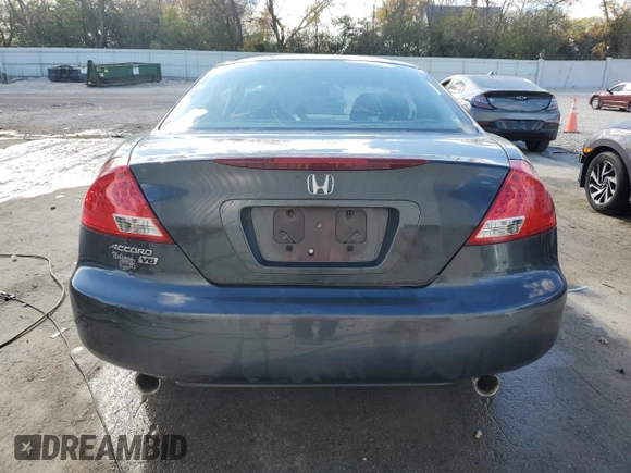 2006 Honda Accord LX z VIN 1HGCM82286A001917, wystawiony jako Copart lot #77048184 z przebiegiem 179 989 mil mil oraz Nie do naprawy • Non repairable. Historia ofert i sprzedaży dostępna na DreamBid. Obrazek 6.