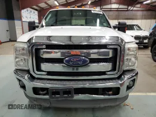 2013 Ford F-250 XL with VIN 1FT7X2B63DEA28620, listed as a Copart auction lot 82538854 with 266,804 mi miles and Clean Title. Bid and sale history available at DreamBid. Image 5.
