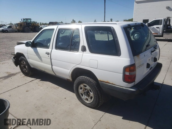 1996 Nissan Pathfinder XE z VIN JN8AR05Y6TW021708, wystawiony jako Copart lot #72991034 z przebiegiem 186 576 mil mil oraz Szkoda całkowita • Salvage title. Historia ofert i sprzedaży dostępna na DreamBid. Obrazek 2.