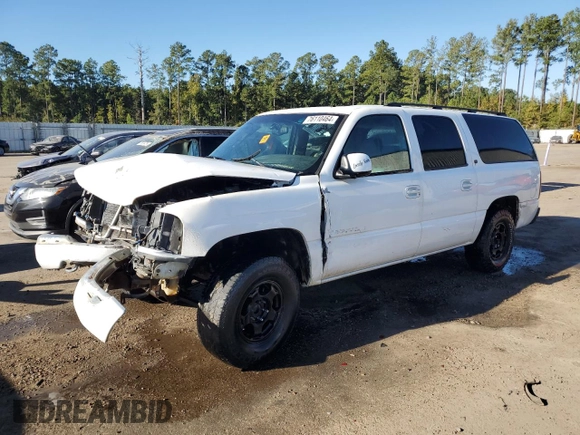 2002 GMC Yukon XL SLT with VIN 1GKEC16ZX2J121564, listed as a Copart auction lot 76110464 with 0 mi miles and Salvage Title. Bid and sale history available at carsss.com. Image 1.