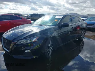 2020 Nissan Altima 2.5 SR with VIN 1N4BL4CV3LC265342, listed as a IAAI auction lot 41784597 with 81,168 mi miles. Bid and sale history available at carsss.com. Image 17.