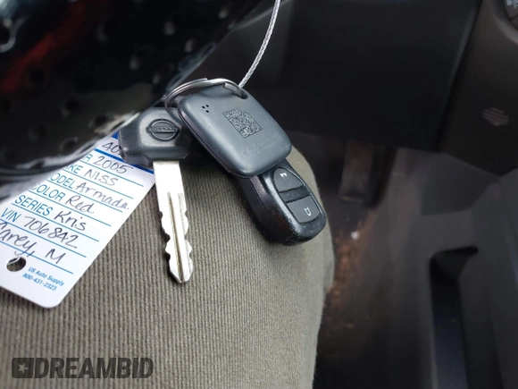 2005 Nissan Armada SE z VIN 5N1AA08B85N706842, wystawiony jako IAAI lot #41532244 z przebiegiem 123 630 mil mil oraz . Historia ofert i sprzedaży dostępna na DreamBid. Obrazek 11.