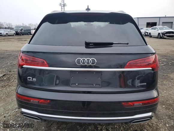 2024 Audi Q5 S line Premium Plus with VIN WA1EAAFY7R2018366, listed as a Copart auction lot 87019174 with 20,875 mi miles and Salvage Title. Bid and sale history available at carsss.com. Image 6.