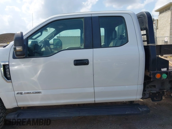 2018 Ford F-250 z VIN 1FD7X2BT6JEC67611, wystawiony jako IAAI lot #42426062 z przebiegiem Nie podano mil oraz . Historia ofert i sprzedaży dostępna na DreamBid. Obrazek 14.