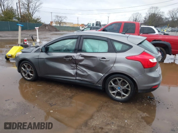 2013 Ford Focus SE with VIN 1FADP3K25DL186285, listed as a IAAI auction lot 41729017 with 188,853 mi miles. Bid and sale history available at carsss.com. Image 14.