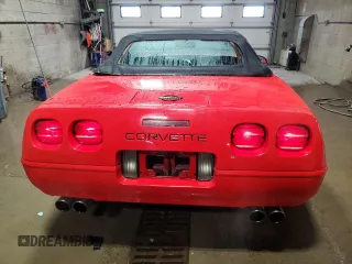 1994 Chevrolet Corvette z VIN 1G1YY32P4R5119184, wystawiony jako Copart lot #50506805 z przebiegiem 95 994 mil mil oraz Czysty tytuł • Clean title. Historia ofert i sprzedaży dostępna na DreamBid. Obrazek 6.