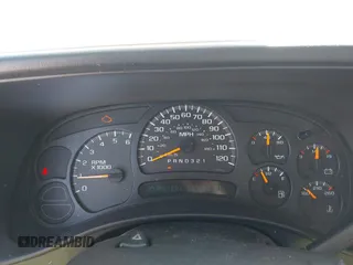 2006 Chevrolet Silverado 1500 Work Truck with VIN 1GCEC19XX6Z253172, listed as a IAAI auction lot 41747425 with 233,008 mi miles. Bid and sale history available at carsss.com. Image 7.