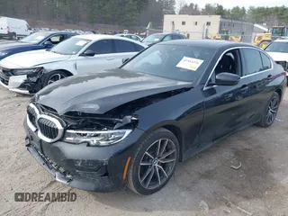 2019 BMW 3 Series 330i xDrive z VIN WBA5R7C58KAJ80964, wystawiony jako IAAI lot #41944216 z przebiegiem 52 218 mil mil oraz . Historia ofert i sprzedaży dostępna na DreamBid. Obrazek 17.