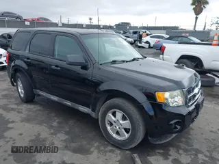 2012 Ford Escape XLS z VIN 1FMCU0C74CKB13755, wystawiony jako IAAI lot #41539520 z przebiegiem 140 764 mil mil oraz . Historia ofert i sprzedaży dostępna na DreamBid. Obrazek 1.