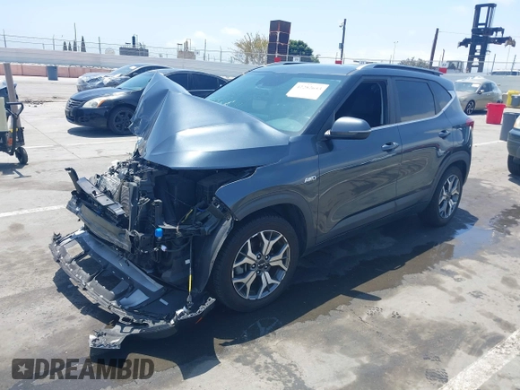 2022 Kia Seltos EX z VIN KNDERCAA2N7246714, wystawiony jako IAAI lot #42282653 z przebiegiem 51 650 mil mil oraz . Historia ofert i sprzedaży dostępna na DreamBid. Obrazek 18.